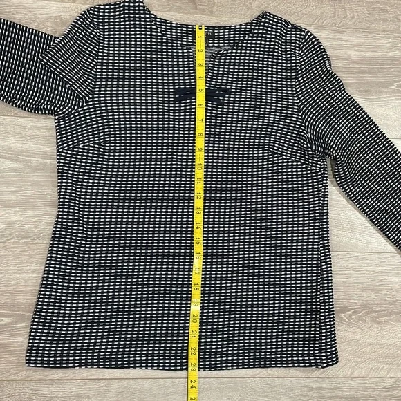 Talbots Petites Navy and White Bow Accent 3/4 Sleeve Top MP - Picture 13 of 16